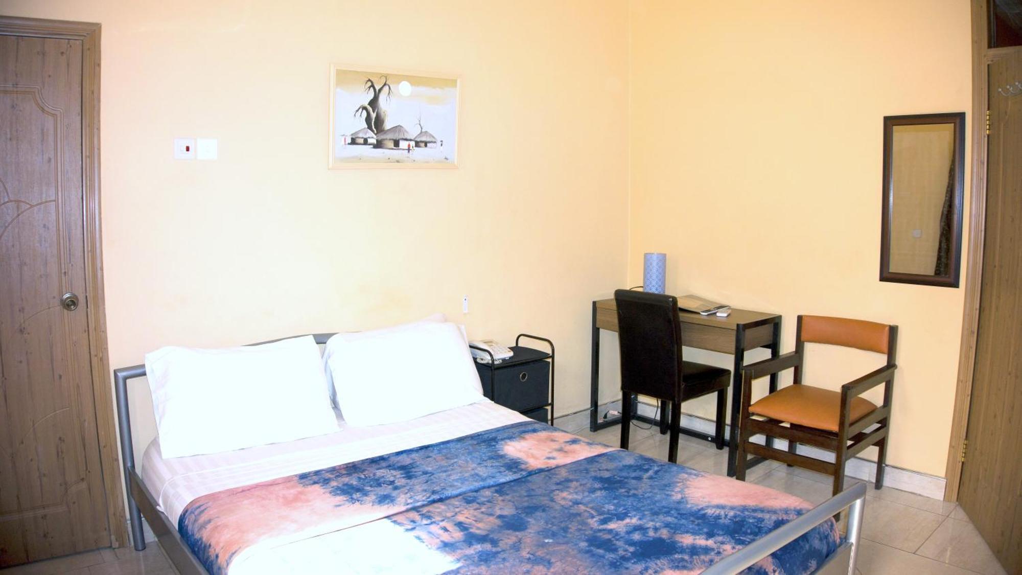 Jesiwa B'S Little Palace Accra Kültér fotó