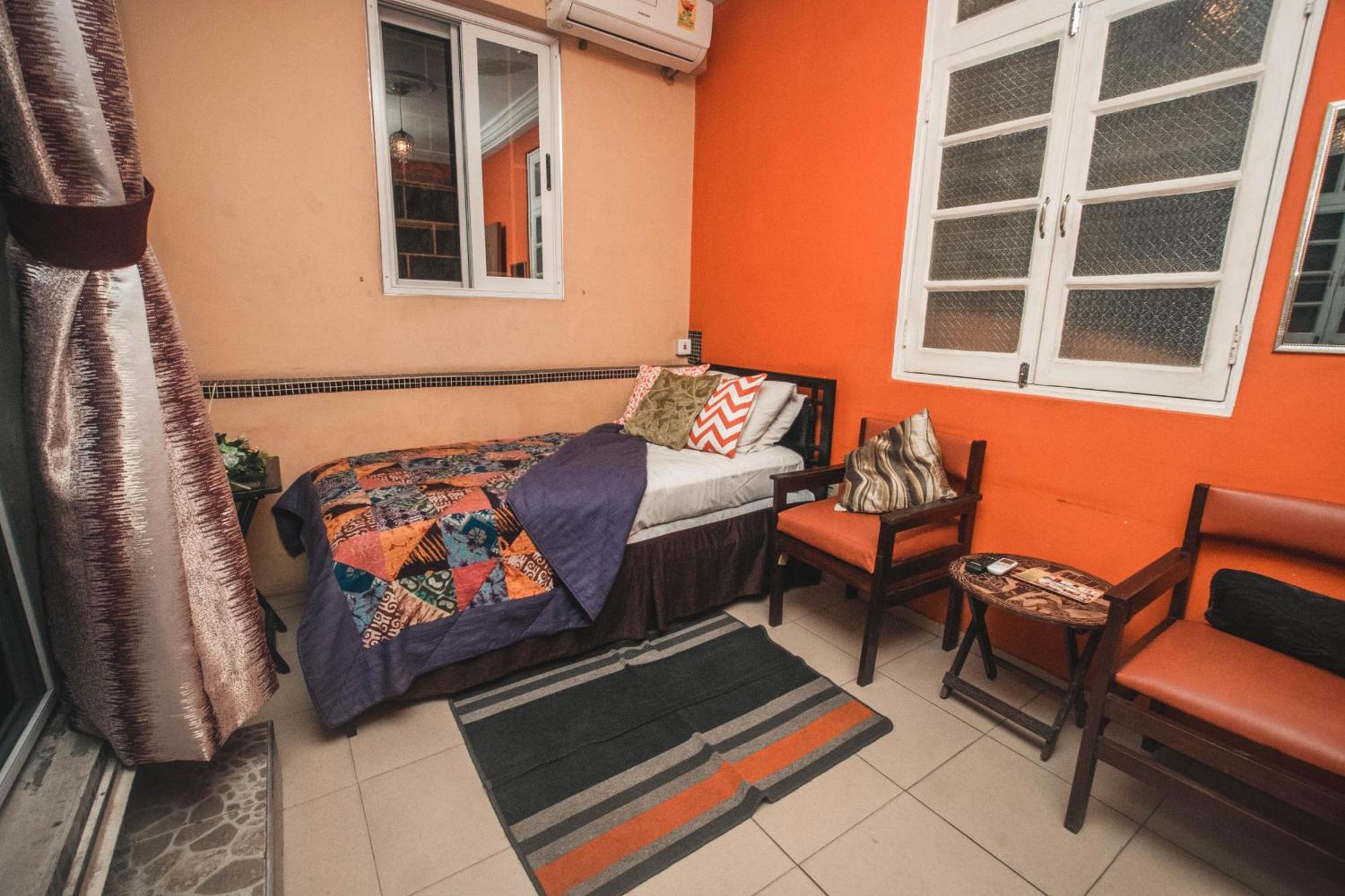 Jesiwa B'S Little Palace Accra Kültér fotó